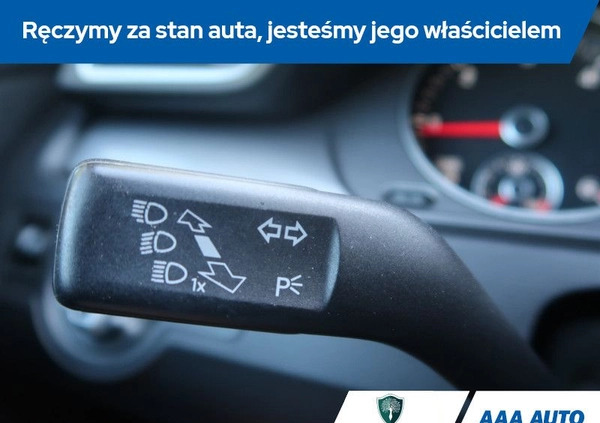 Volkswagen Passat cena 45000 przebieg: 205790, rok produkcji 2013 z Lesko małe 232